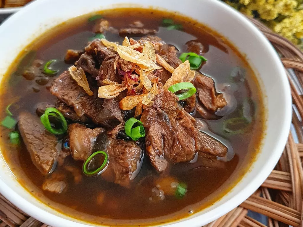 Rawon. Sumber : Indozone Food