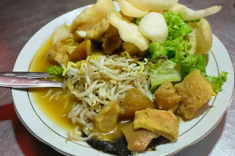Tahu Campur. Sumber : Koran-Gala