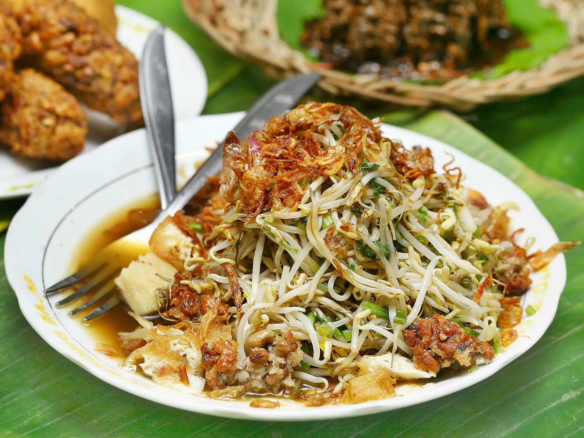 Lontong Balap. Sumber : Masak Apa Hari Ini?