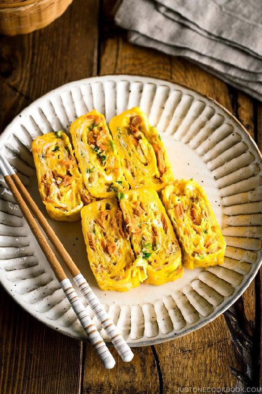 Tamagoyaki. Sumber : Pinterest