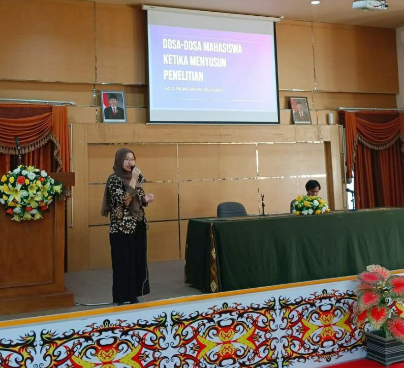 Alvinda aktif menjadi asisten dosen pada proyek penelitian dan pengabdian masyarakat