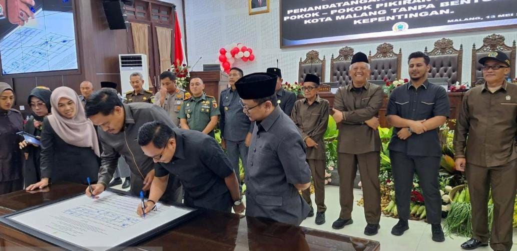 Senin,13 Mei 2024 DPRD Kota Malang memfasilitasi penandatanganan pakta integritas dan komitmen anti korupsi bersama jajaran Forkopimda,OPD dan Stakeholder Kota Malang di gedung DPRD Kota Malang.