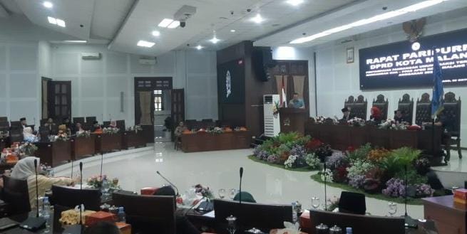 suasana Rapat Paripurna DPRD Kota Malang hari Senin 28 Oktober 2025 
